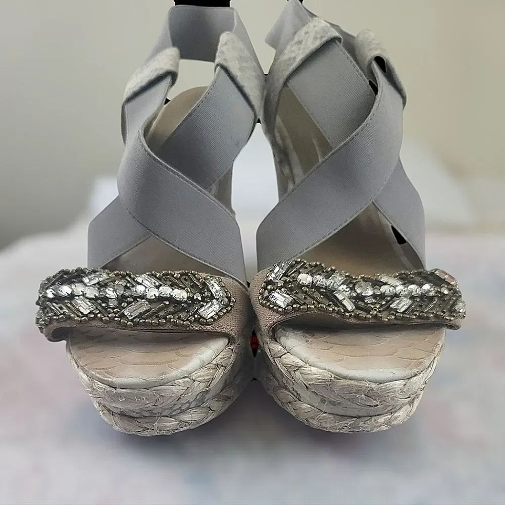 Donald Pliner Wedge Sandal - 8M